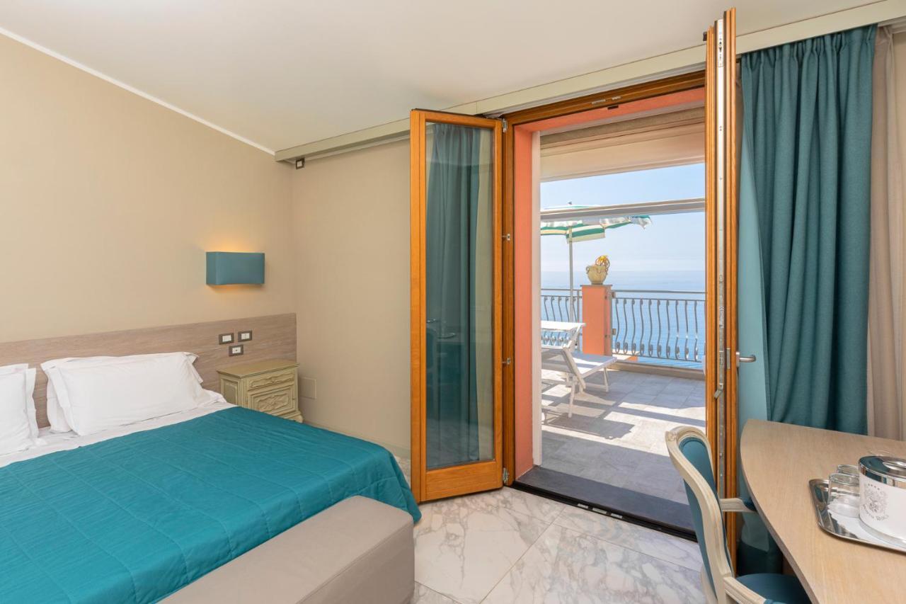 Hotel Porto Roca Μοντερόσο αλ Μάρε Εξωτερικό φωτογραφία