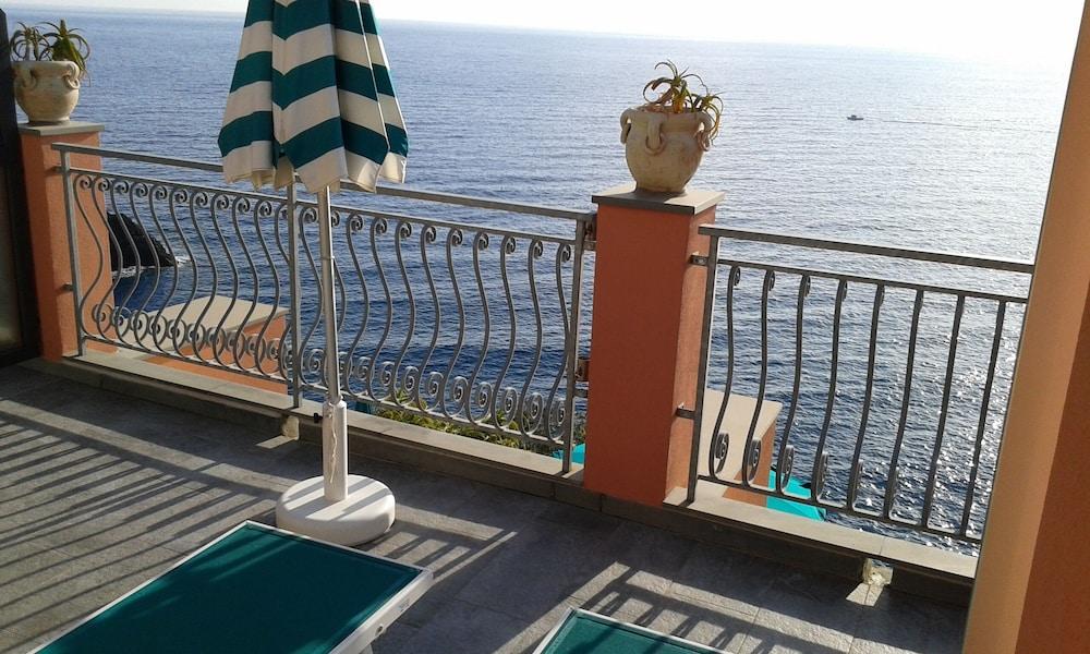 Hotel Porto Roca Μοντερόσο αλ Μάρε Εξωτερικό φωτογραφία