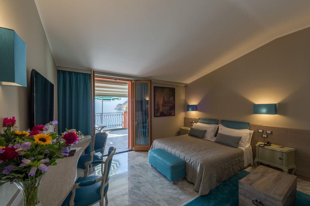 Hotel Porto Roca Μοντερόσο αλ Μάρε Εξωτερικό φωτογραφία