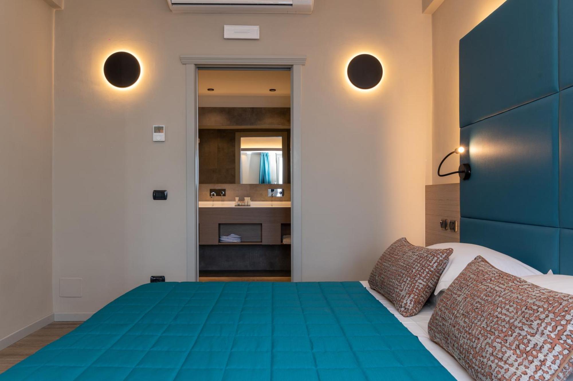 Hotel Porto Roca Μοντερόσο αλ Μάρε Εξωτερικό φωτογραφία