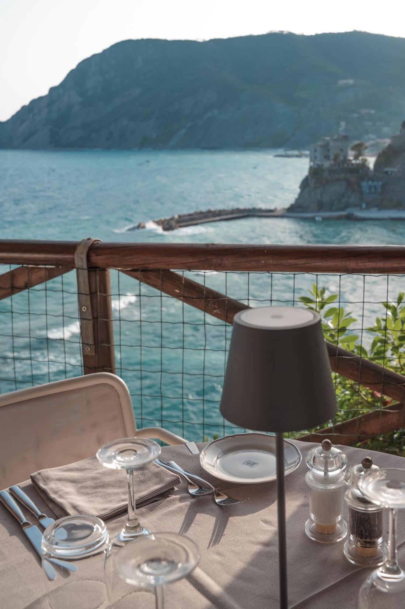 Hotel Porto Roca Μοντερόσο αλ Μάρε Εξωτερικό φωτογραφία