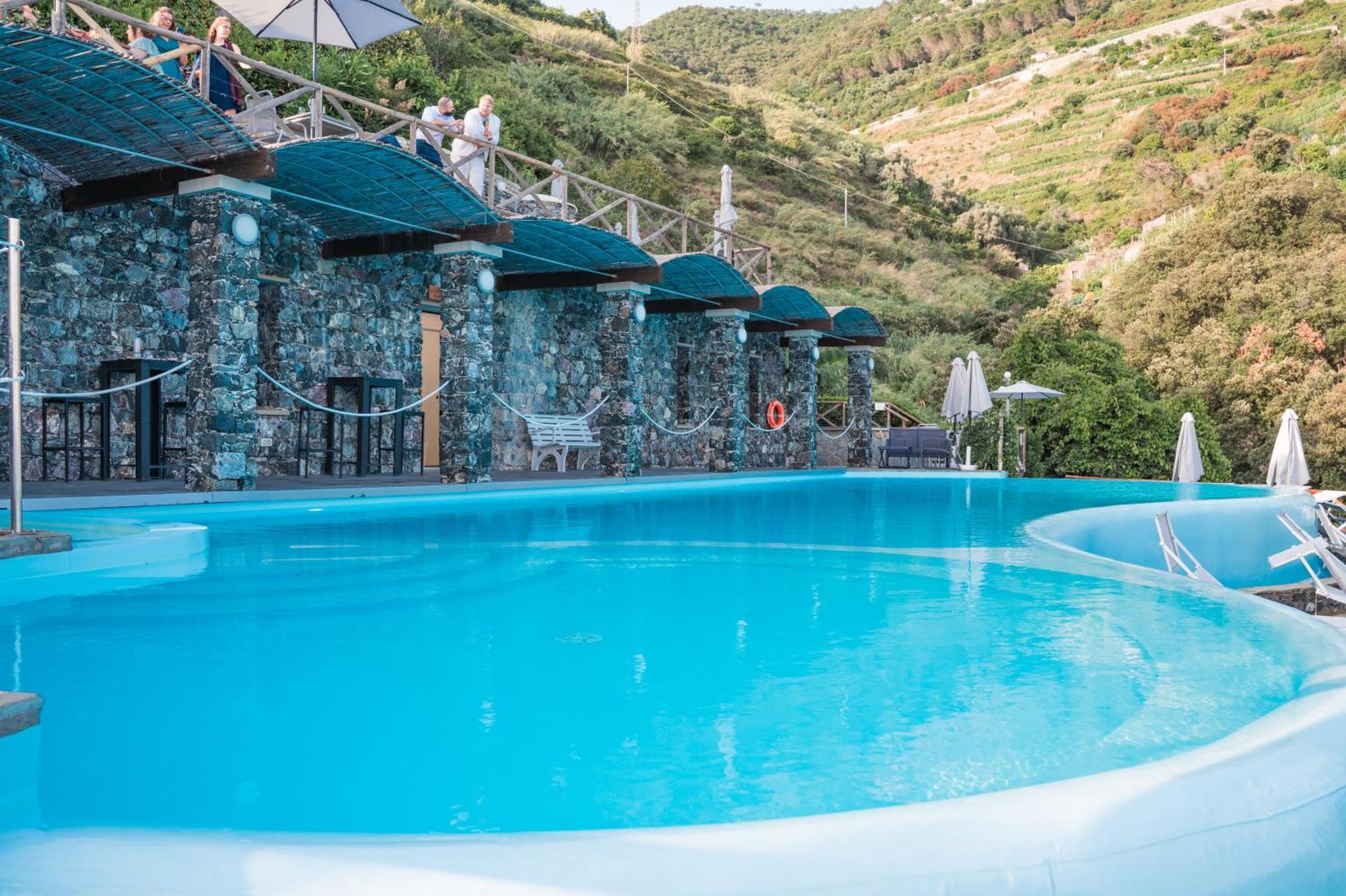Hotel Porto Roca Μοντερόσο αλ Μάρε Εξωτερικό φωτογραφία