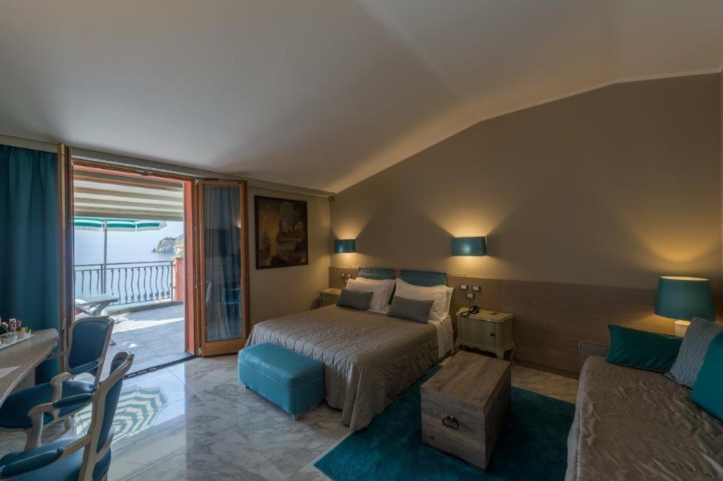 Hotel Porto Roca Μοντερόσο αλ Μάρε Εξωτερικό φωτογραφία